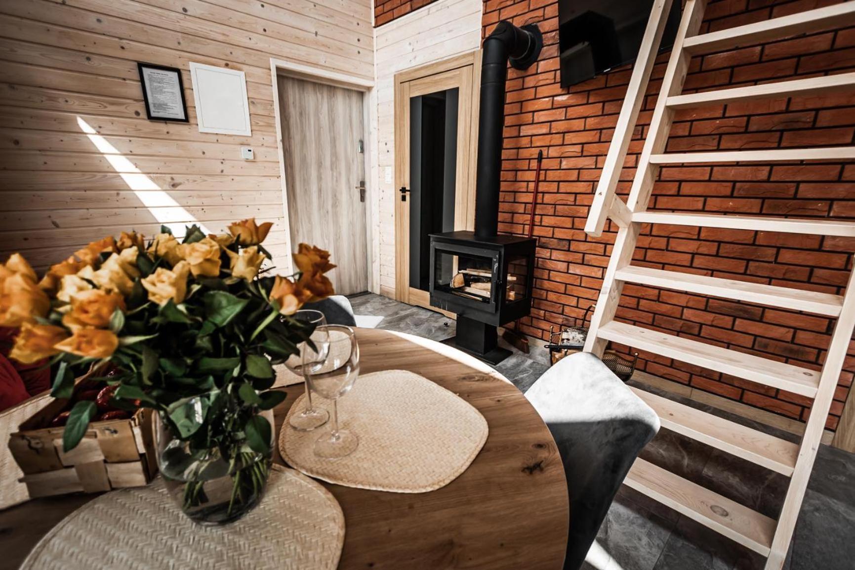 Osada Skoczkowo Komfortowe Domki Z Jacuzzi Nad Jeziorem- Sauna- Balia- Prywatny Staw Wedkarski Podiazy Exterior photo