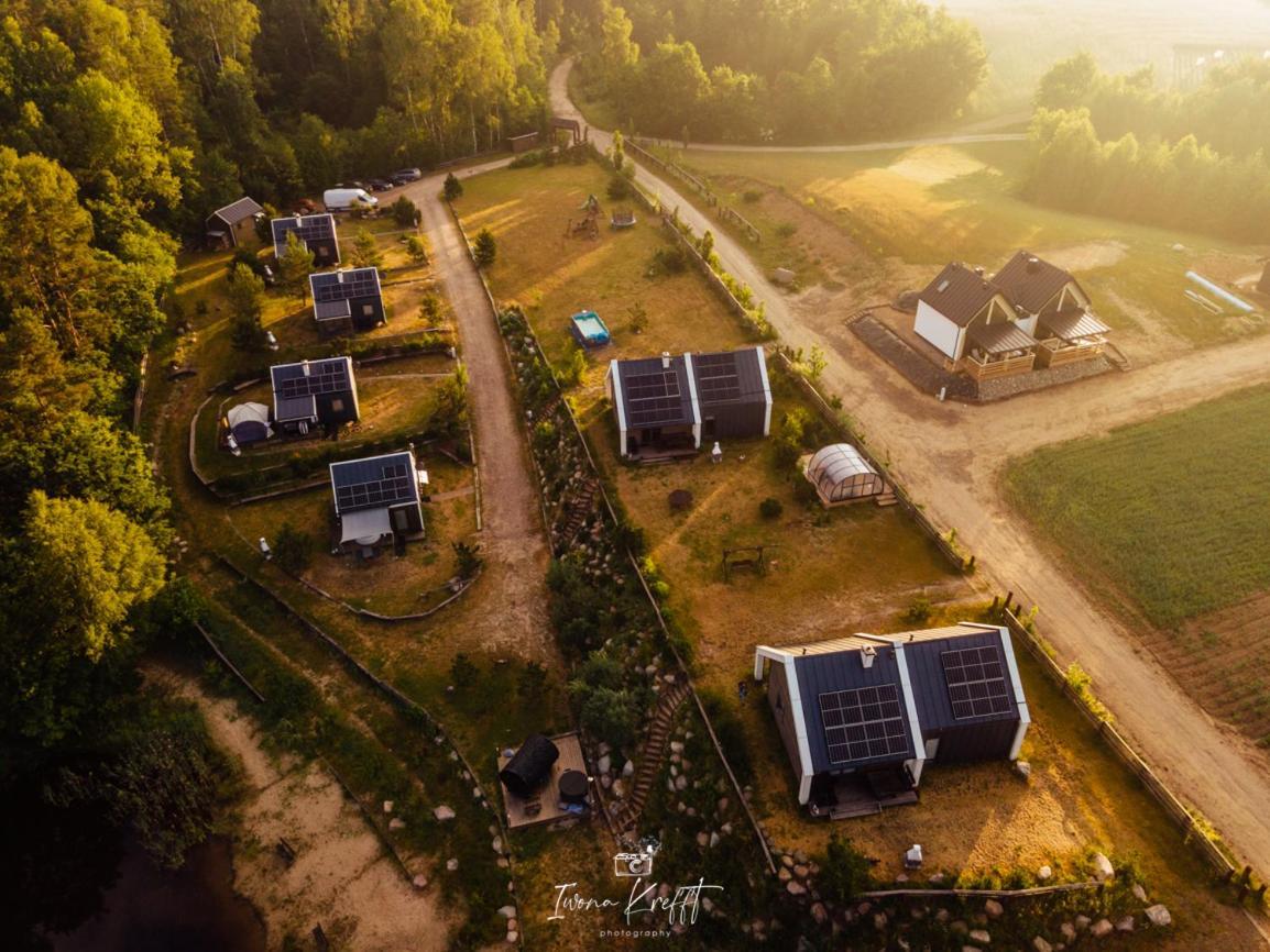 Osada Skoczkowo Komfortowe Domki Z Jacuzzi Nad Jeziorem- Sauna- Balia- Prywatny Staw Wedkarski Podiazy Exterior photo