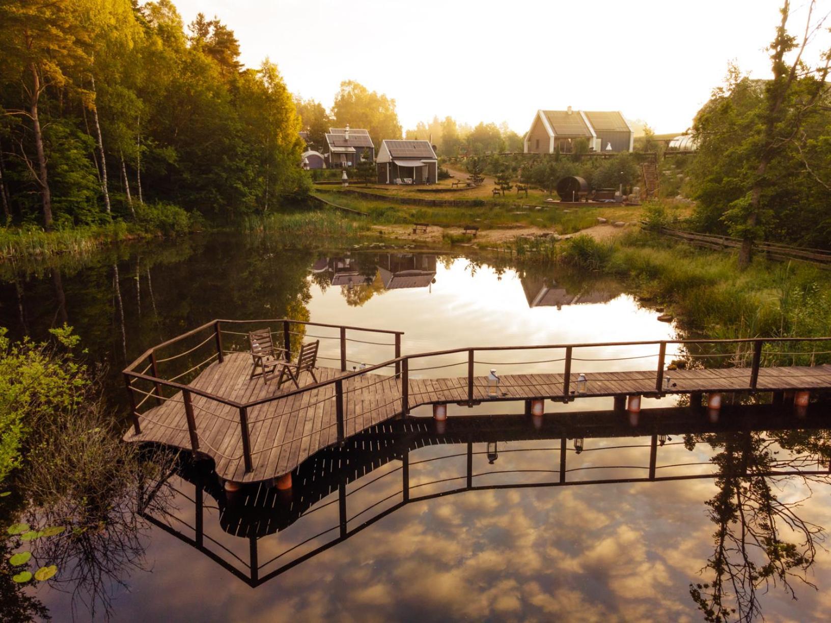 Osada Skoczkowo Komfortowe Domki Z Jacuzzi Nad Jeziorem- Sauna- Balia- Prywatny Staw Wedkarski Podiazy Exterior photo