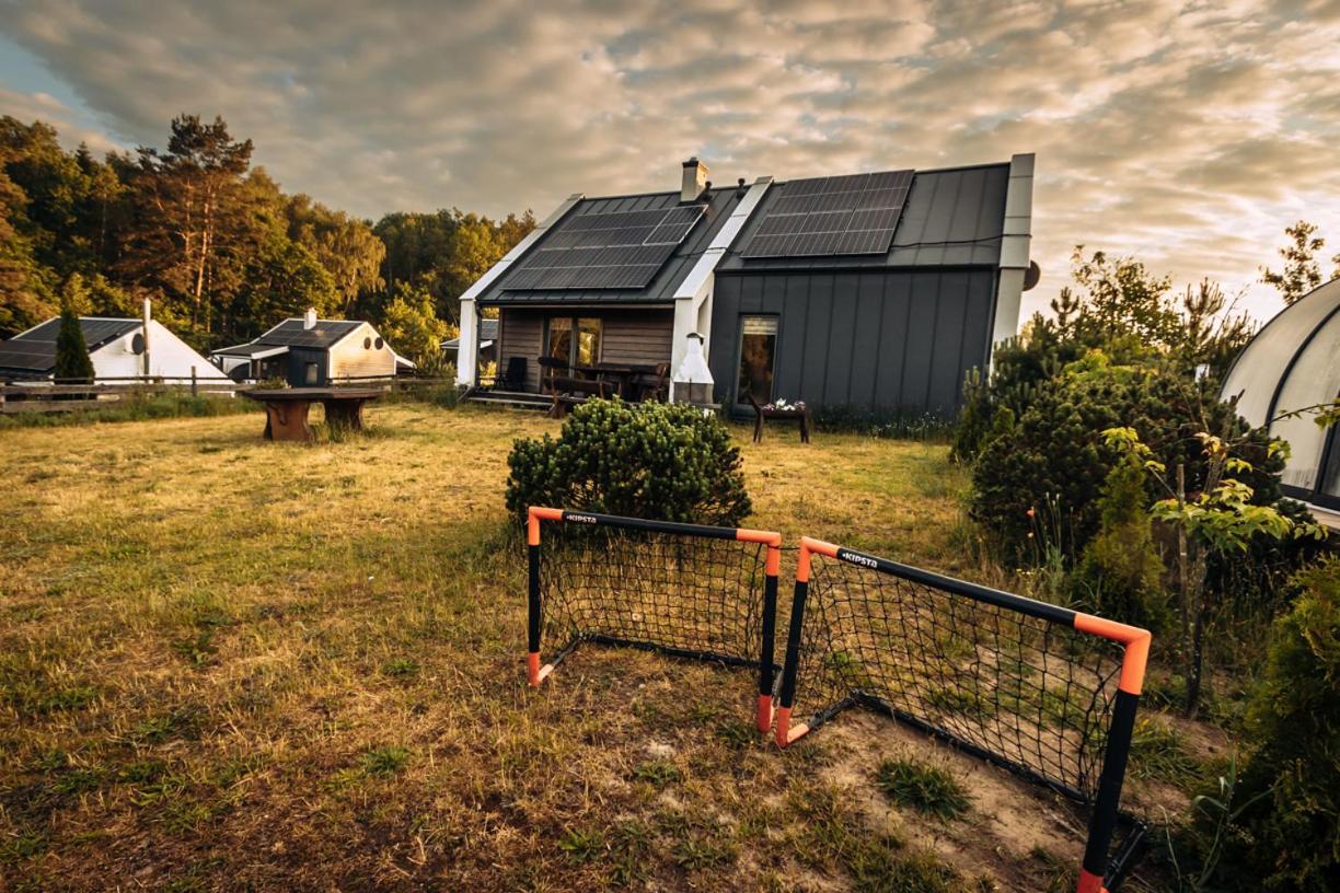 Osada Skoczkowo Komfortowe Domki Z Jacuzzi Nad Jeziorem- Sauna- Balia- Prywatny Staw Wedkarski Podiazy Exterior photo